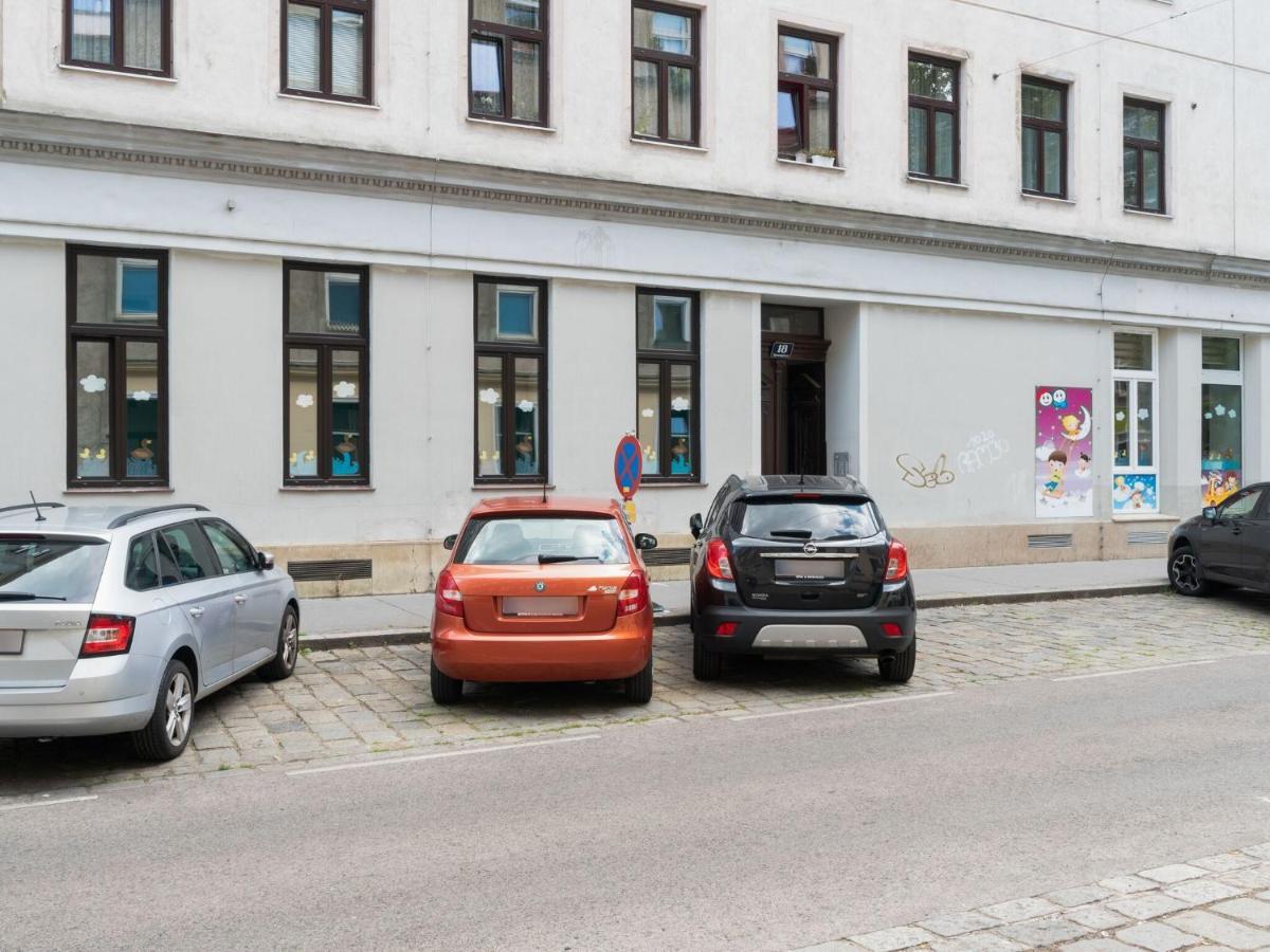 Elegant Apartment In Vienna With Patio Dış mekan fotoğraf